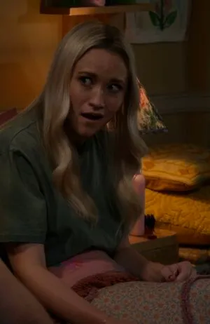 Emily Osment OnlyFans Leaked Free Thumbnail Picture - #t1CjyBcLo0