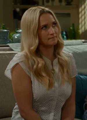 Emily Osment OnlyFans Leaked Free Thumbnail Picture - #tUPo7SWiBW