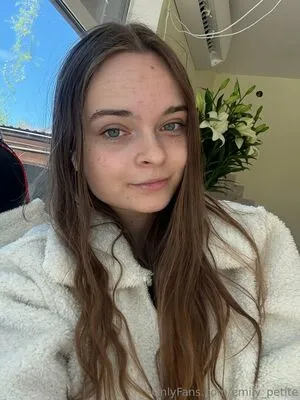 Emily Petite OnlyFans Leaked Free Thumbnail Picture - #Utig2Y0NoM