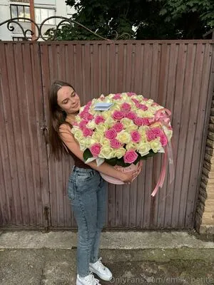 Emily Petite OnlyFans Leaked Free Thumbnail Picture - #q1oWyG3yQP