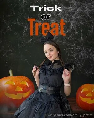 Emily Petite OnlyFans Leaked Free Thumbnail Picture - #s3l3O13njB