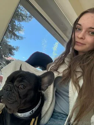 Emily Petite OnlyFans Leaked Free Thumbnail Picture - #sIfEvNknnk