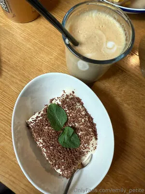 Emily Petite OnlyFans Leaked Free Thumbnail Picture - #ul5d7qDUzb