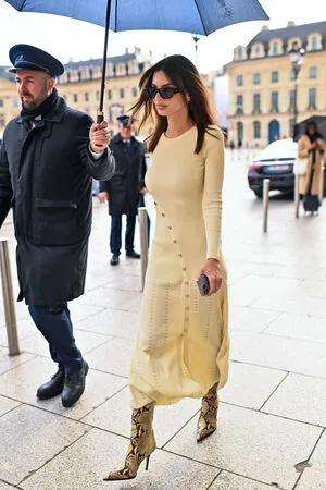 Emily Ratajkowski OnlyFans Leaked Free Thumbnail Picture - #0SzUuWbfAm