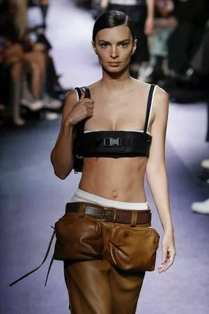 Emily Ratajkowski OnlyFans Leaked Free Thumbnail Picture - #0eZC41P0l0