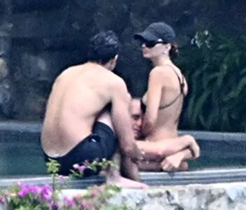 Emily Ratajkowski OnlyFans Leaked Free Thumbnail Picture - #0ewYWiPUUy