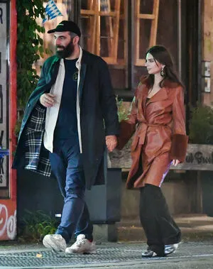 Emily Ratajkowski OnlyFans Leaked Free Thumbnail Picture - #0iOpiFaq9y