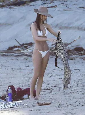 Emily Ratajkowski OnlyFans Leaked Free Thumbnail Picture - #0kqqdrs4Dg