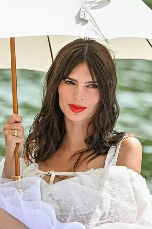 Emily Ratajkowski OnlyFans Leaked Free Thumbnail Picture - #1TgQvgEBnw