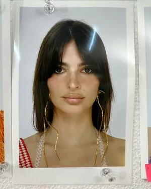 Emily Ratajkowski OnlyFans Leaked Free Thumbnail Picture - #1vaRtyoNQx