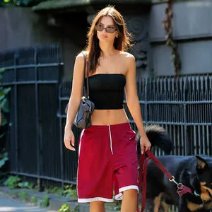 Emily Ratajkowski OnlyFans Leaked Free Thumbnail Picture - #1wTQTq58Pe