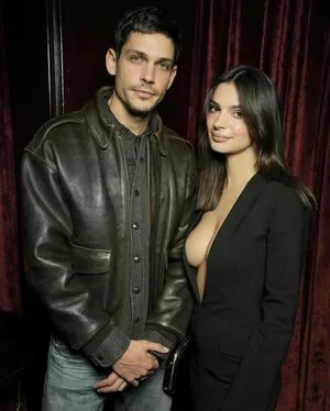 Emily Ratajkowski OnlyFans Leaked Free Thumbnail Picture - #24ZgACLHue