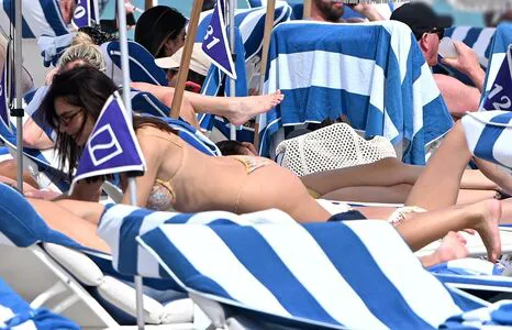 Emily Ratajkowski OnlyFans Leaked Free Thumbnail Picture - #2OGNMfppeX