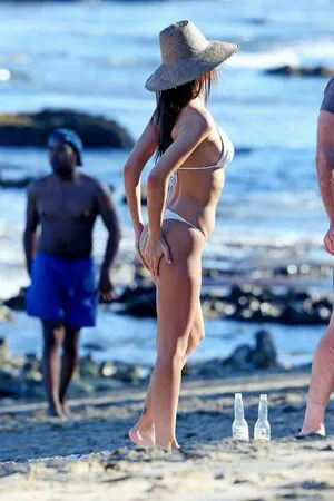 Emily Ratajkowski OnlyFans Leaked Free Thumbnail Picture - #3Gofhsgjrj