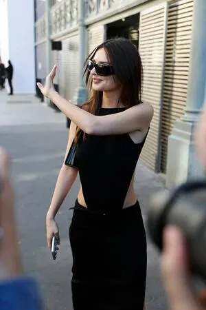 Emily Ratajkowski OnlyFans Leaked Free Thumbnail Picture - #3J5I3Q9EYv