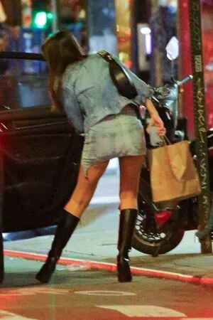 Emily Ratajkowski OnlyFans Leaked Free Thumbnail Picture - #3edFTUzHNv