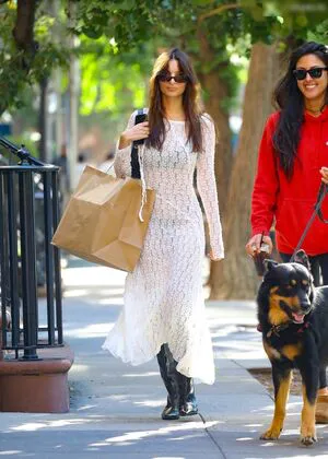 Emily Ratajkowski OnlyFans Leaked Free Thumbnail Picture - #3znNukqRHo