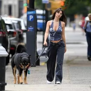 Emily Ratajkowski OnlyFans Leaked Free Thumbnail Picture - #4JjsSljNVc