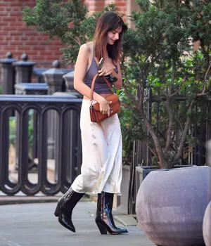 Emily Ratajkowski OnlyFans Leaked Free Thumbnail Picture - #59XPcu1DBy