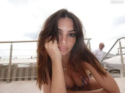 Emily Ratajkowski OnlyFans Leaked Free Thumbnail Picture - #5UOPQBGcEr