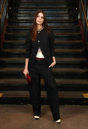 Emily Ratajkowski OnlyFans Leaked Free Thumbnail Picture - #5Wbm0dKN5i