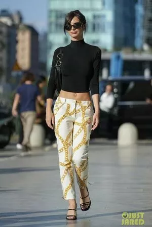 Emily Ratajkowski OnlyFans Leaked Free Thumbnail Picture - #648OAZucyP