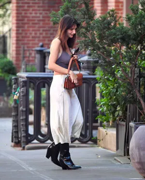 Emily Ratajkowski OnlyFans Leaked Free Thumbnail Picture - #6fiIdUXuCz