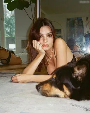 Emily Ratajkowski OnlyFans Leaked Free Thumbnail Picture - #6mI8TCNmho