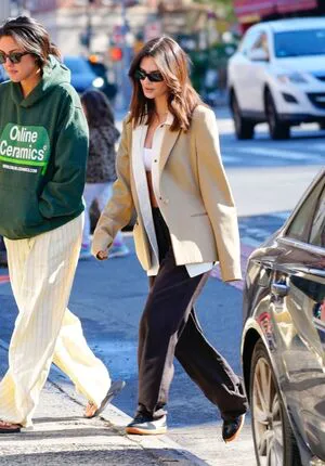 Emily Ratajkowski OnlyFans Leaked Free Thumbnail Picture - #6mw6nP22cD