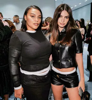 Emily Ratajkowski OnlyFans Leaked Free Thumbnail Picture - #73qqk7TcxU