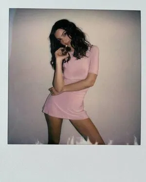 Emily Ratajkowski OnlyFans Leaked Free Thumbnail Picture - #758HNMuwph