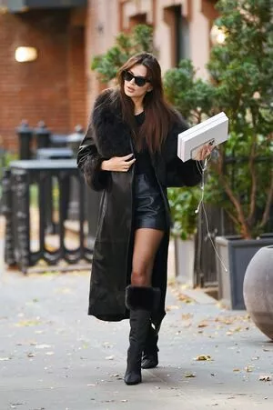 Emily Ratajkowski OnlyFans Leaked Free Thumbnail Picture - #79ah4rmHiw