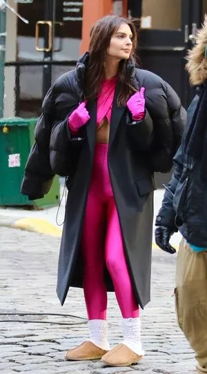 Emily Ratajkowski OnlyFans Leaked Free Thumbnail Picture - #7ZYyHKd8x4