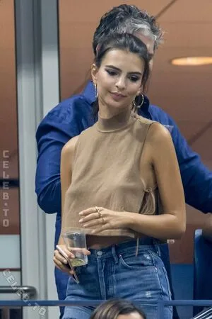 Emily Ratajkowski OnlyFans Leaked Free Thumbnail Picture - #8p0db68WVs