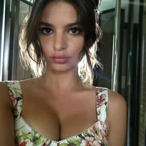 Emily Ratajkowski OnlyFans Leaked Free Thumbnail Picture - #90oFvfrG09