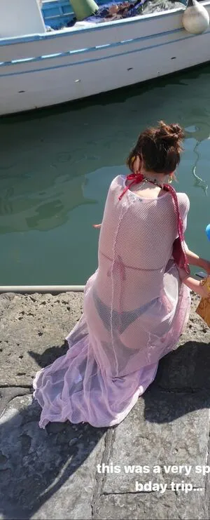 Emily Ratajkowski OnlyFans Leaked Free Thumbnail Picture - #94jYOach6U