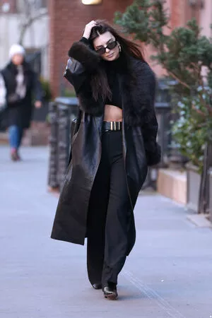 Emily Ratajkowski OnlyFans Leaked Free Thumbnail Picture - #97BaF0J7rU