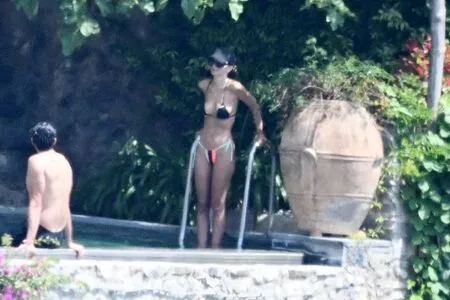 Emily Ratajkowski OnlyFans Leaked Free Thumbnail Picture - #9JTAIzaJw8