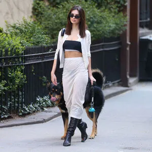 Emily Ratajkowski OnlyFans Leaked Free Thumbnail Picture - #A6KoeNoOfY