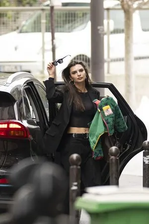 Emily Ratajkowski OnlyFans Leaked Free Thumbnail Picture - #A7U0JkKmHf