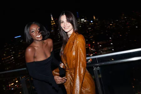 Emily Ratajkowski OnlyFans Leaked Free Thumbnail Picture - #ApL9zAAvRQ