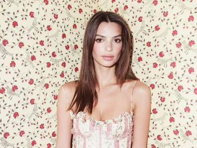 Emily Ratajkowski OnlyFans Leaked Free Thumbnail Picture - #B2QTXoS6fJ