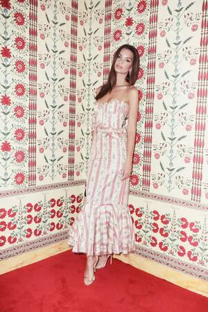 Emily Ratajkowski OnlyFans Leaked Free Thumbnail Picture - #BU7DABDrSE