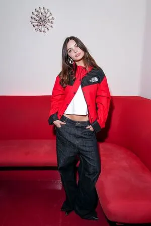 Emily Ratajkowski OnlyFans Leaked Free Thumbnail Picture - #BXNny1jzmC