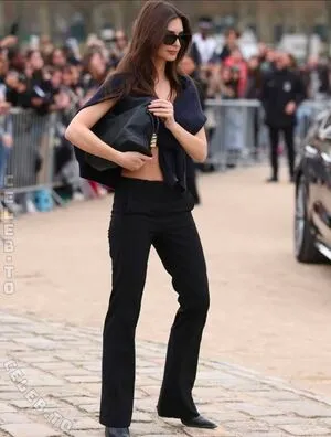 Emily Ratajkowski OnlyFans Leaked Free Thumbnail Picture - #BdeXJKNmqv