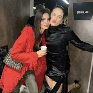 Emily Ratajkowski OnlyFans Leaked Free Thumbnail Picture - #BrKHjTm947