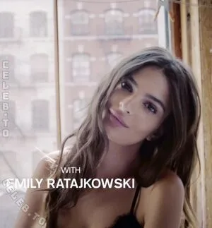 Emily Ratajkowski OnlyFans Leaked Free Thumbnail Picture - #Bs17HoRYP0