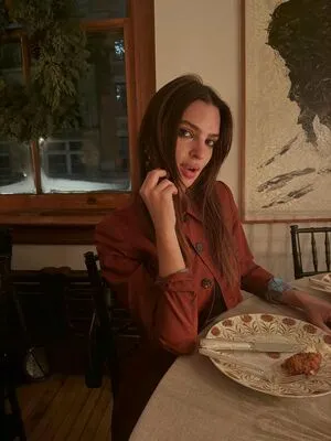 Emily Ratajkowski OnlyFans Leaked Free Thumbnail Picture - #CqGSwAJRnc