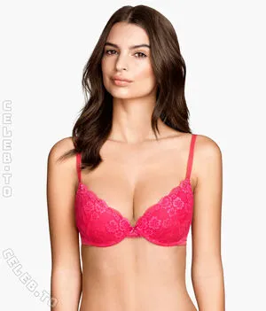 Emily Ratajkowski OnlyFans Leaked Free Thumbnail Picture - #D3R7az75GH