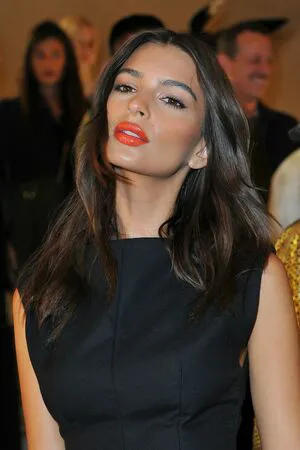 Emily Ratajkowski OnlyFans Leaked Free Thumbnail Picture - #DfCeSBPAlV